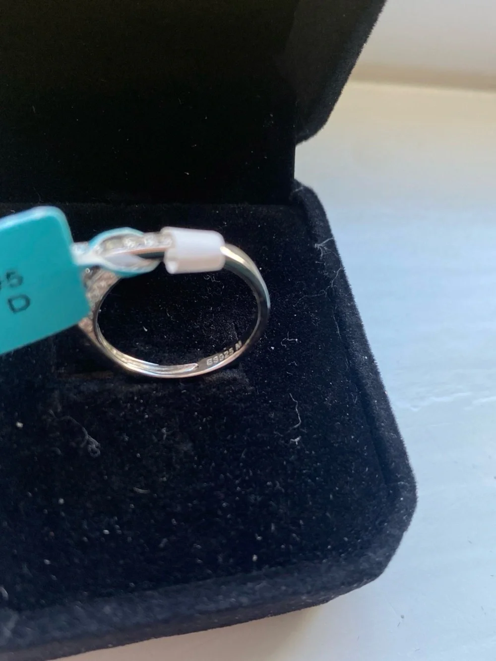 1 Carat Round Cut Moissanite Ring Size 5
